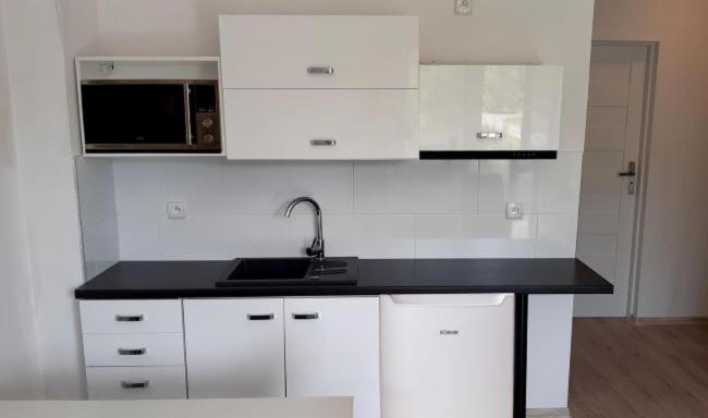 Apartamenty Sloneczne Tarasy ムジェジノ エクステリア 写真